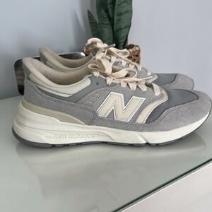 New Balance Women’s 997R